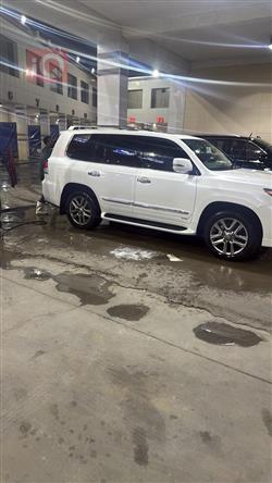 Lexus LX